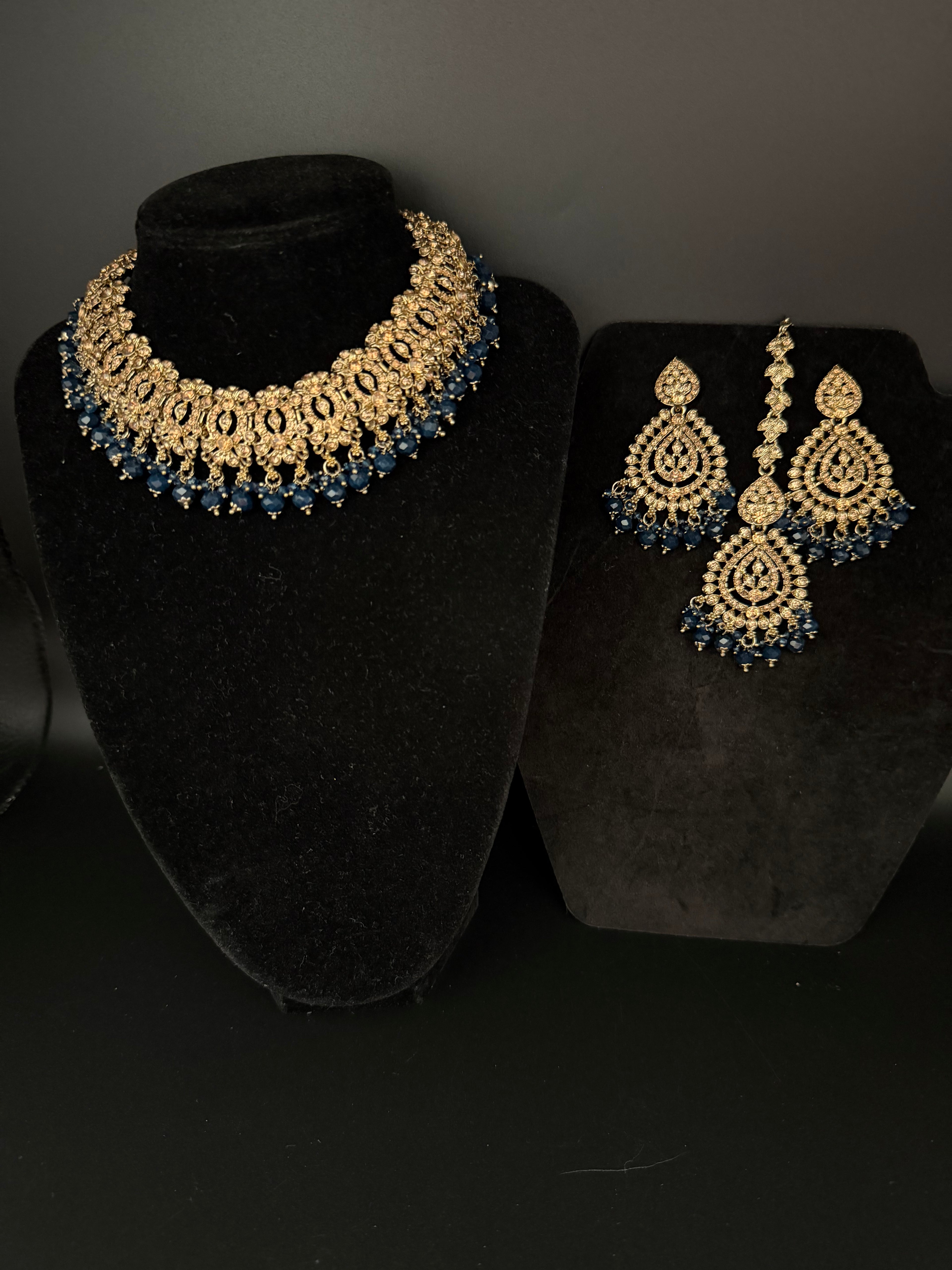 Gulabi Set