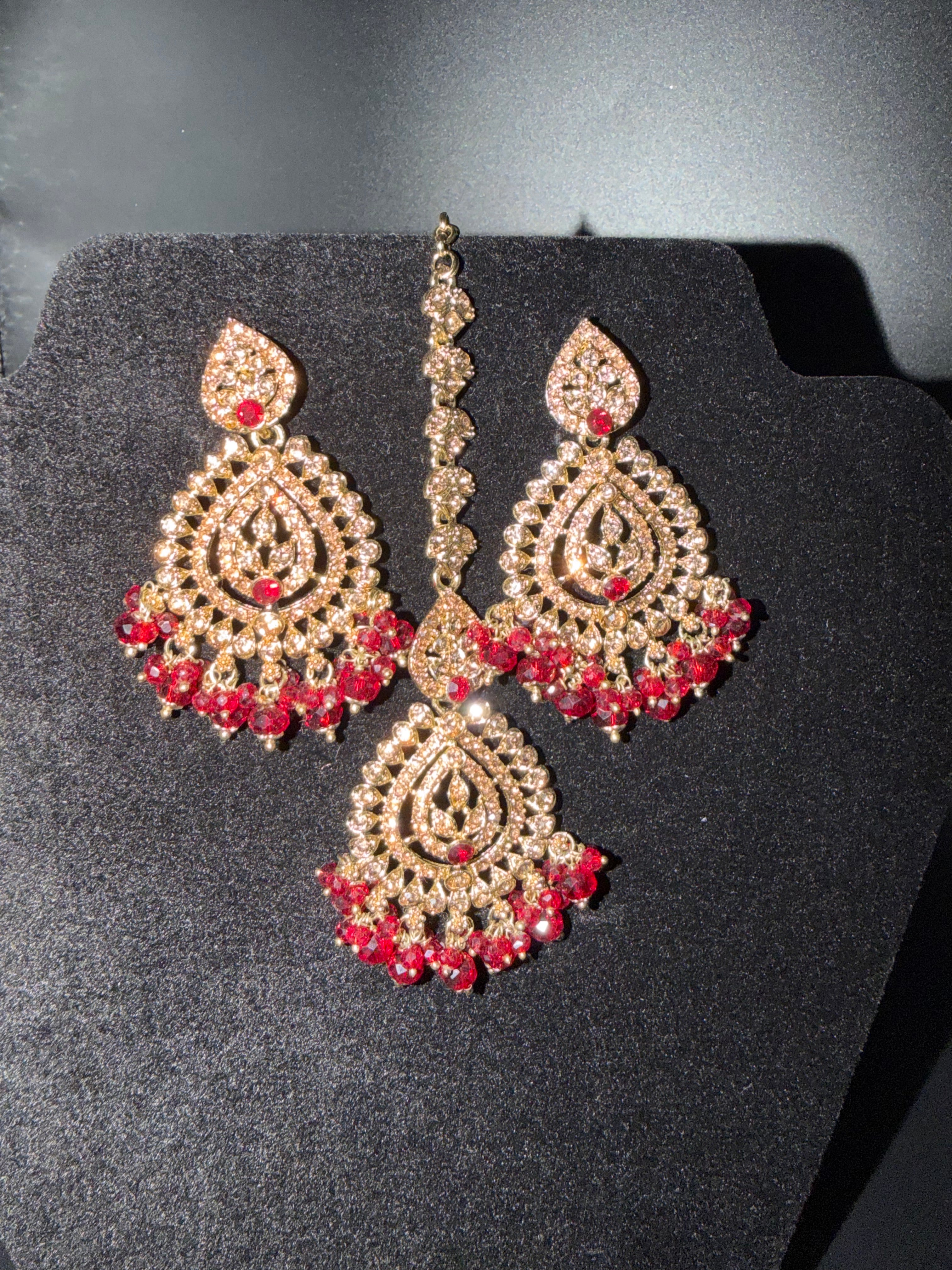 Zeenat Earrings Tikka Set