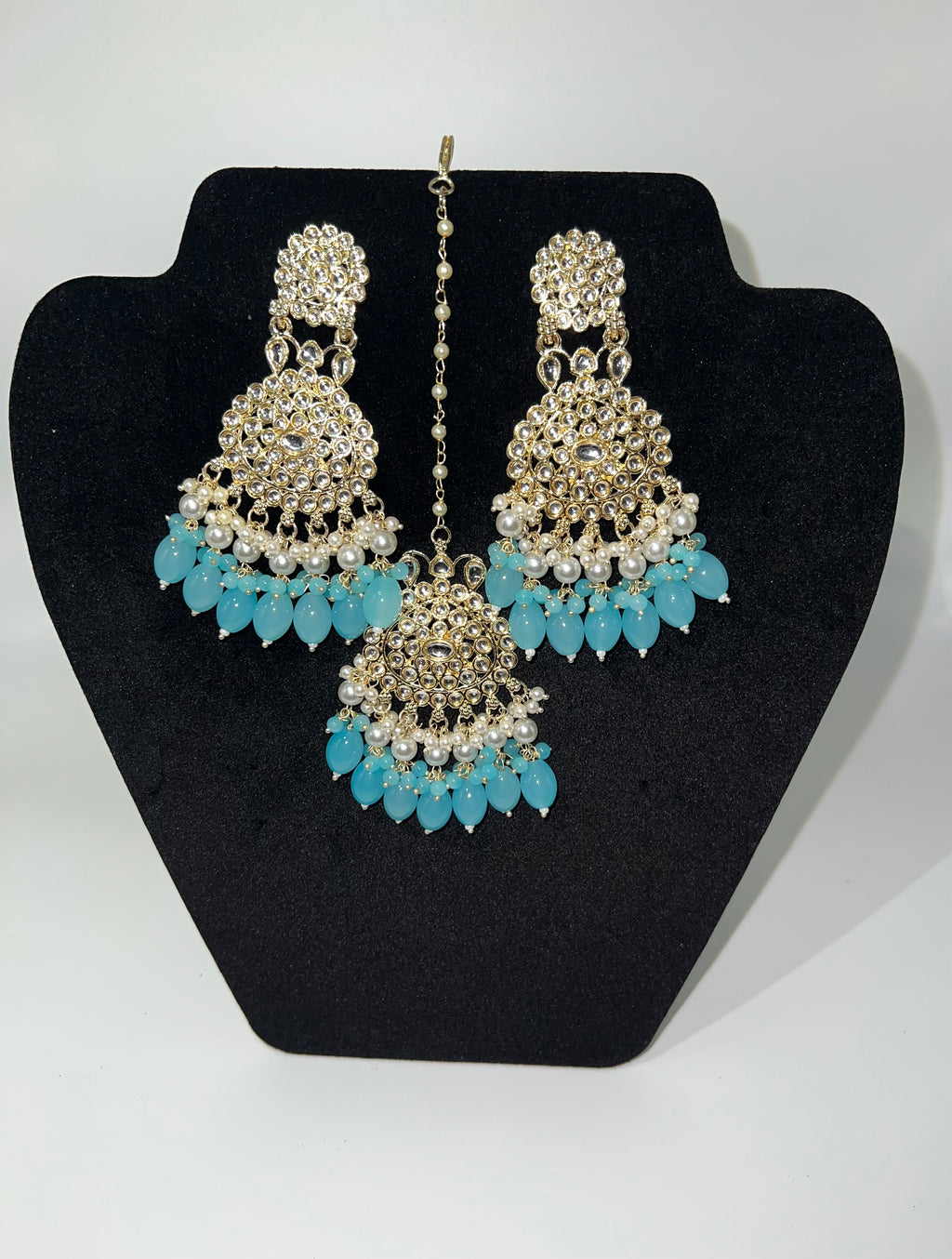 Begum Gold Earrings & Tikka Set