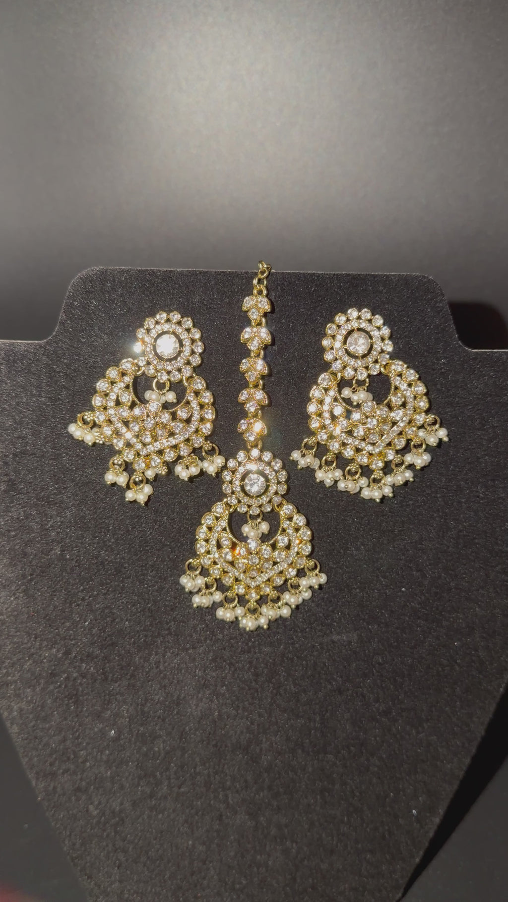 Jahanara Earrings Tikka Set
