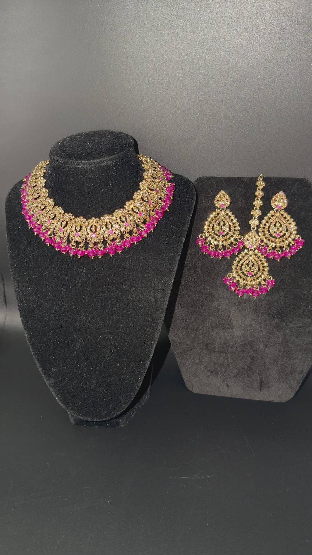 Gulabi Set