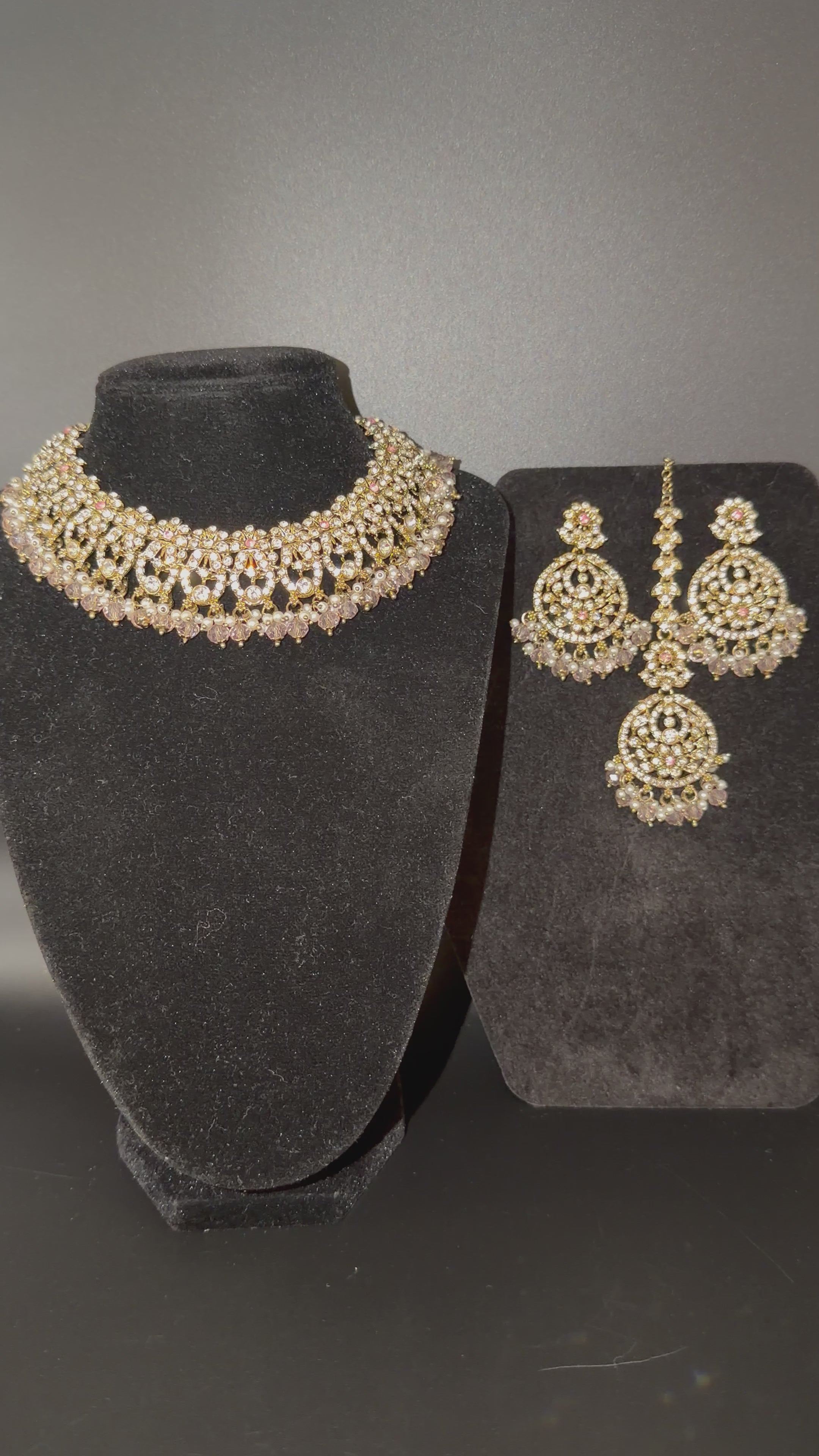 Blossom Necklace Set