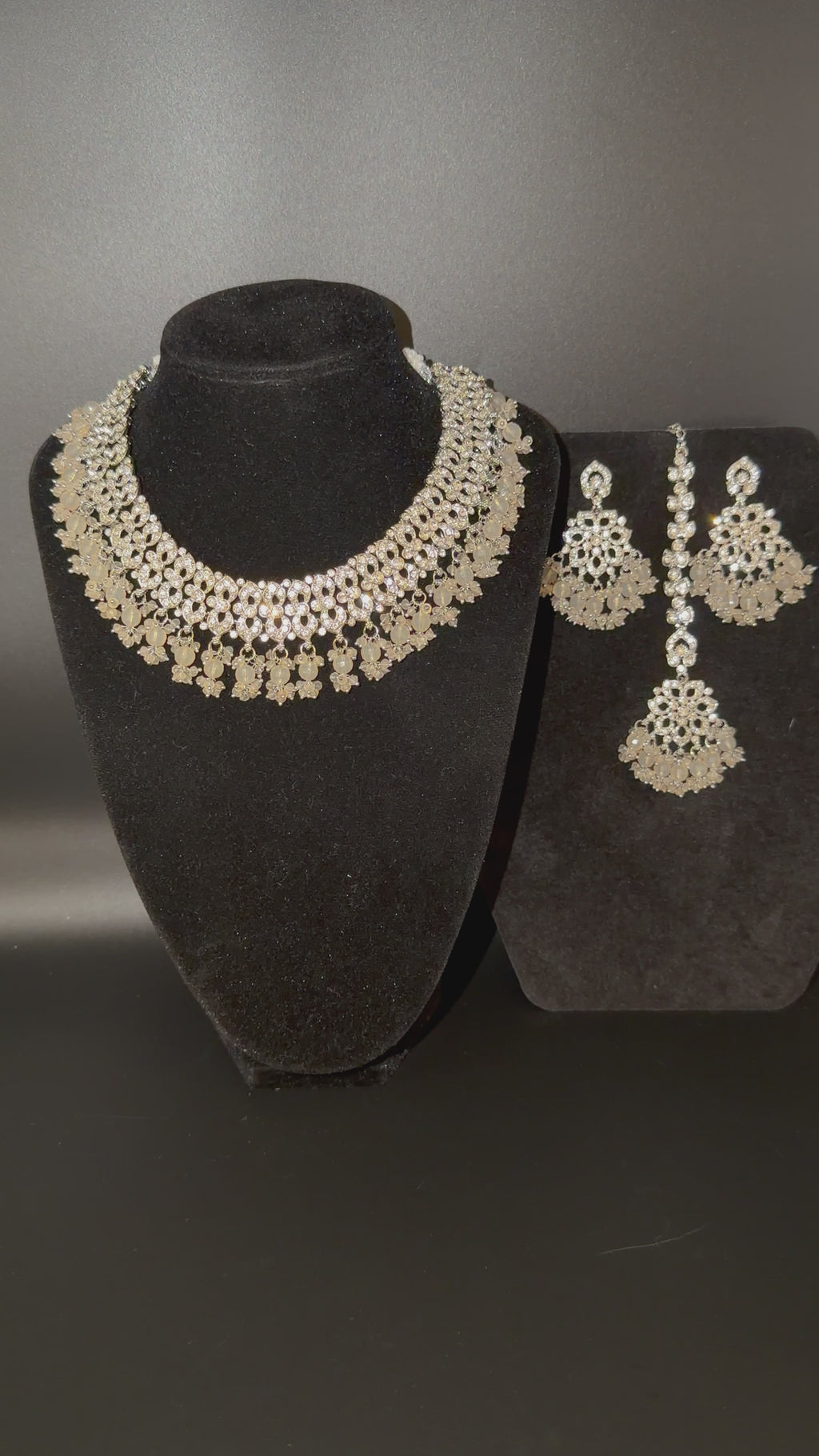 Maharani Necklace Set