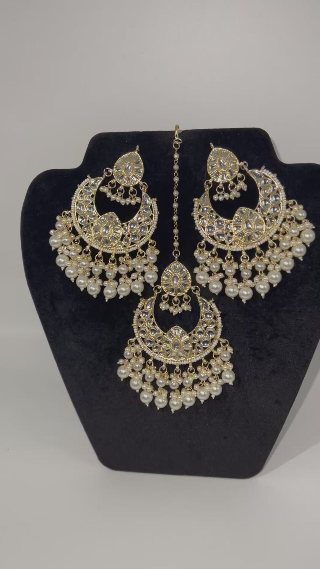 Gold Earrings Tikka Set